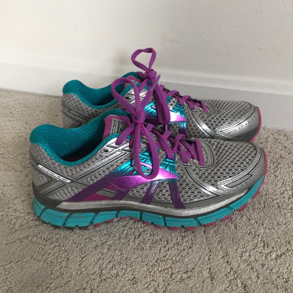 Brooks Shoes - Brooks GTS 17 running shoe